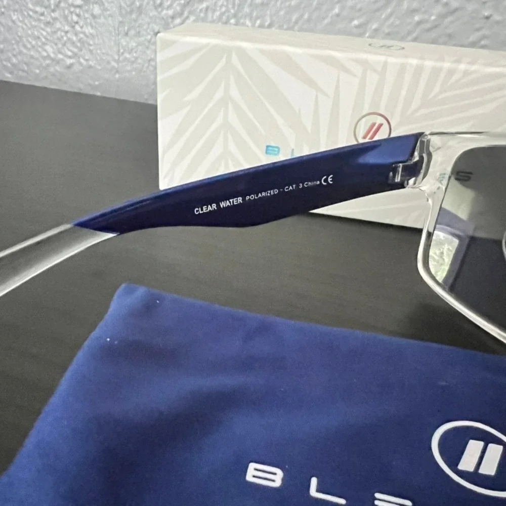 NEW Blenders Eyewear Cobra Clear Water Polarized Blue / Clear Sunglasses BE6104
